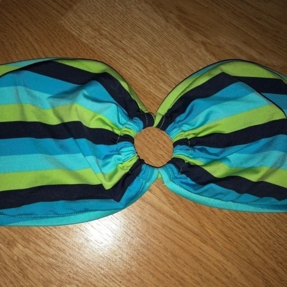 Old Navy Medium Bikini Top Green Blue‎ Stripes